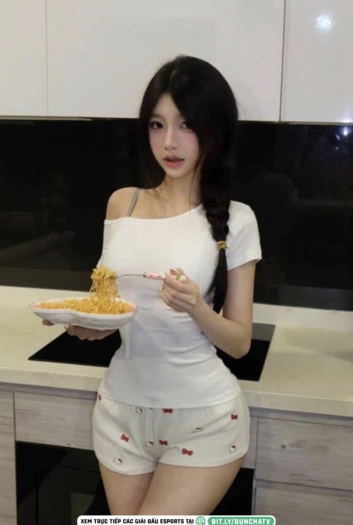 Ảnh Gái Xinh Tóc Ngang Vai 2K7 Xu Hướng Mới Trong Giới Trẻ Thể Hiện Phong Cách Cá Tính Và Tự Tin