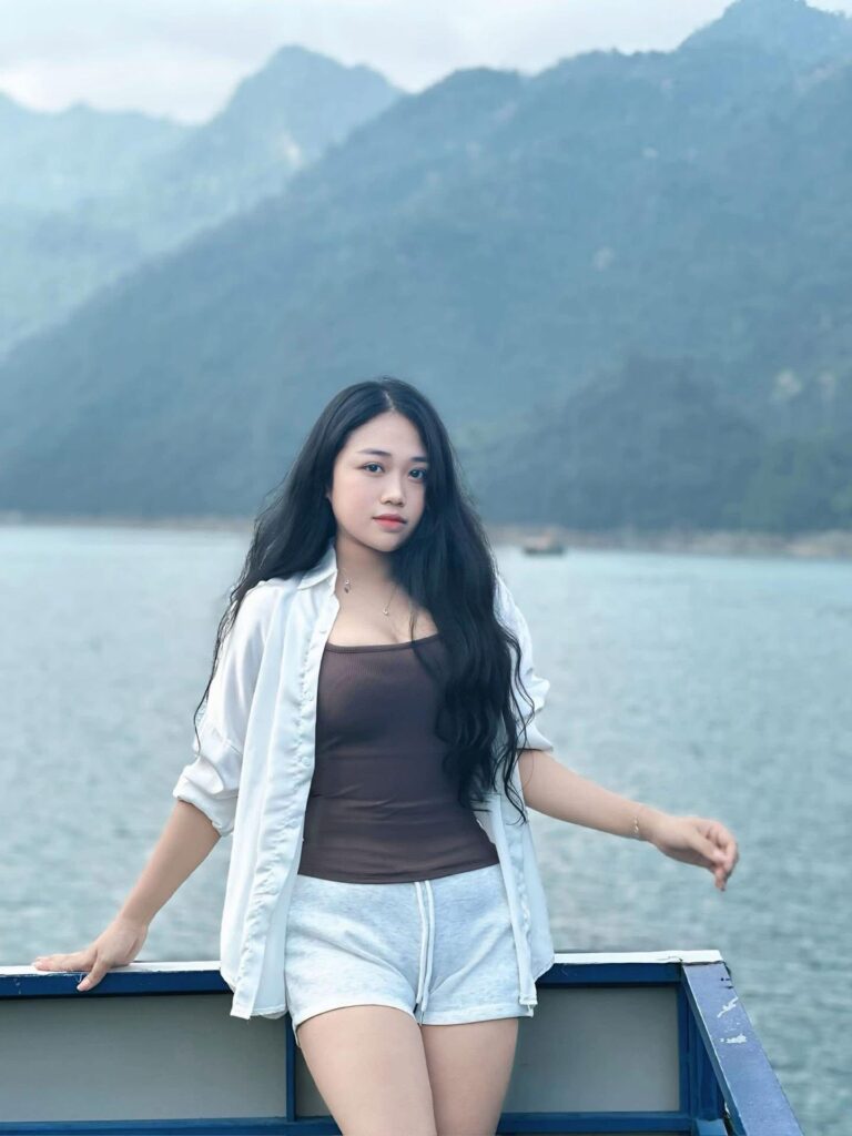 Gái Đẹp Bigo Bí Ẩn Sau Vẻ Đẹp Rạng Rỡ Mà Ít Người Hiểu